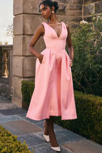 Vestido midi plissado de cetim Pêssego