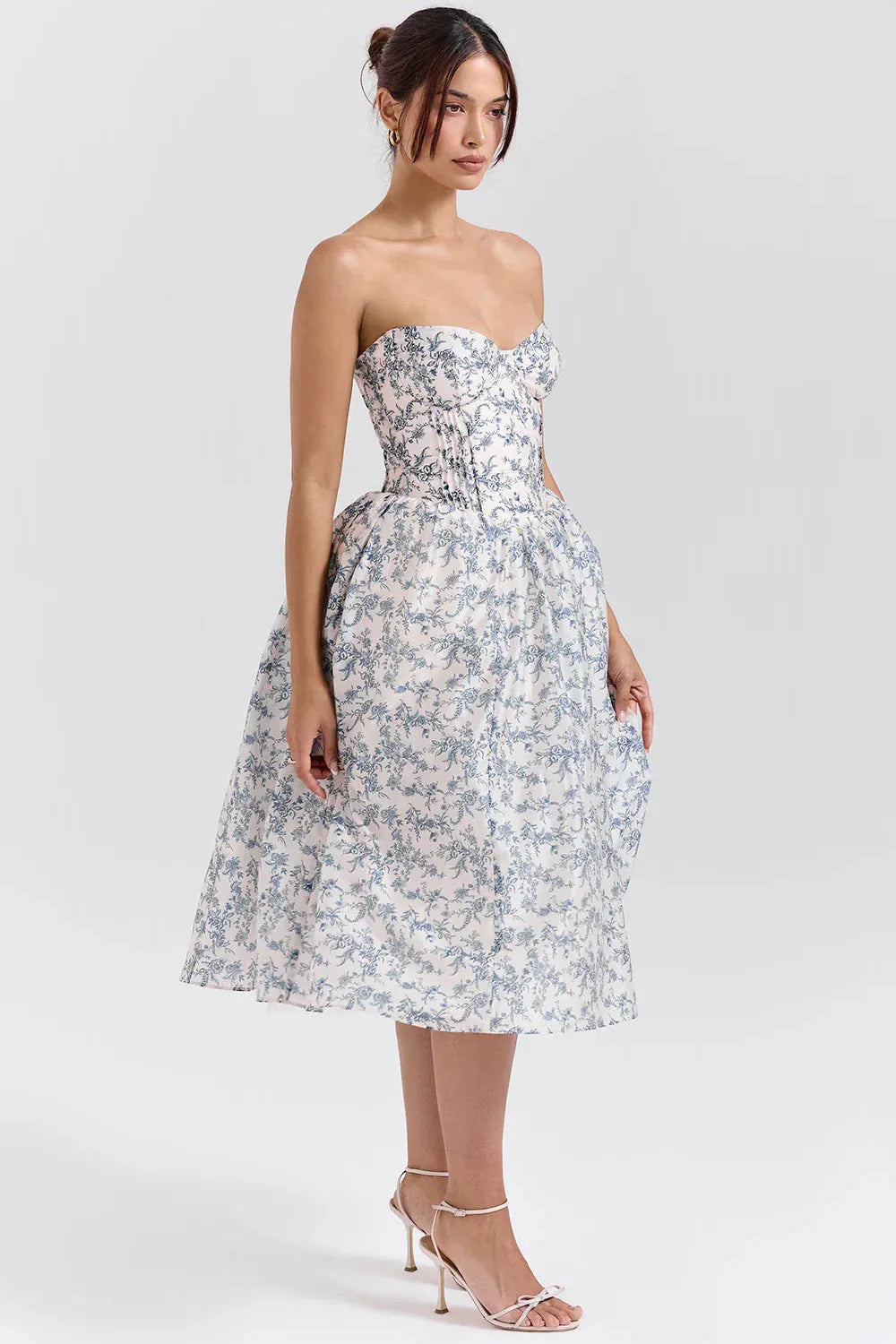 Vestido Midi Floral Modelo Estefhanie