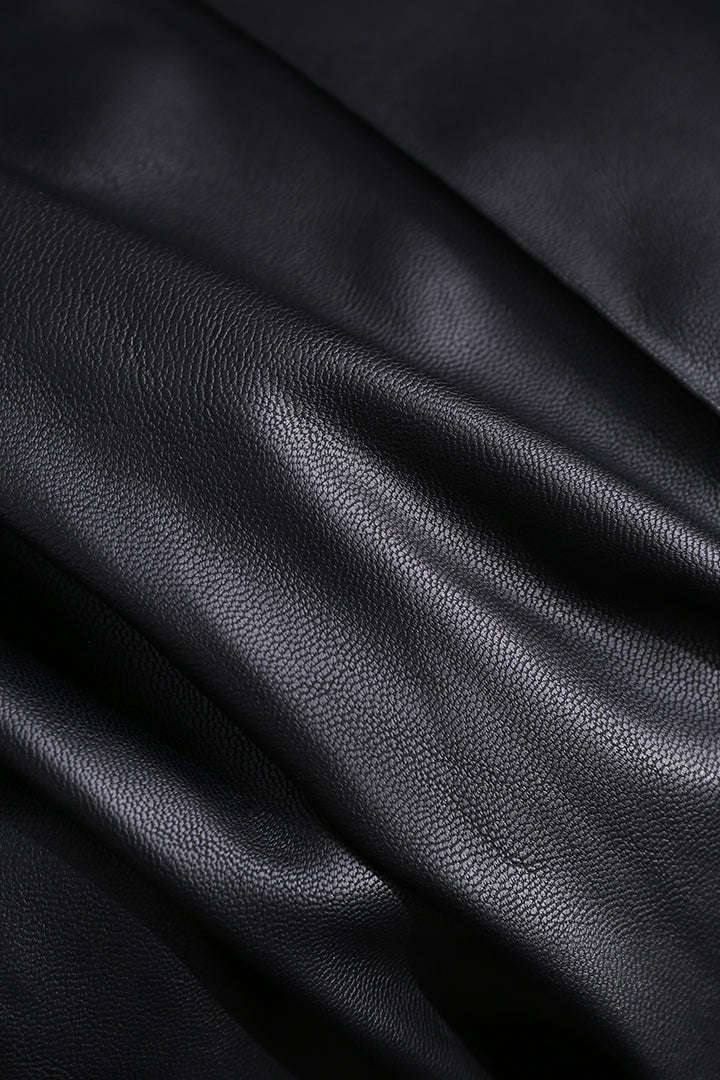 Calça de Couro Sintético Reta Glamy