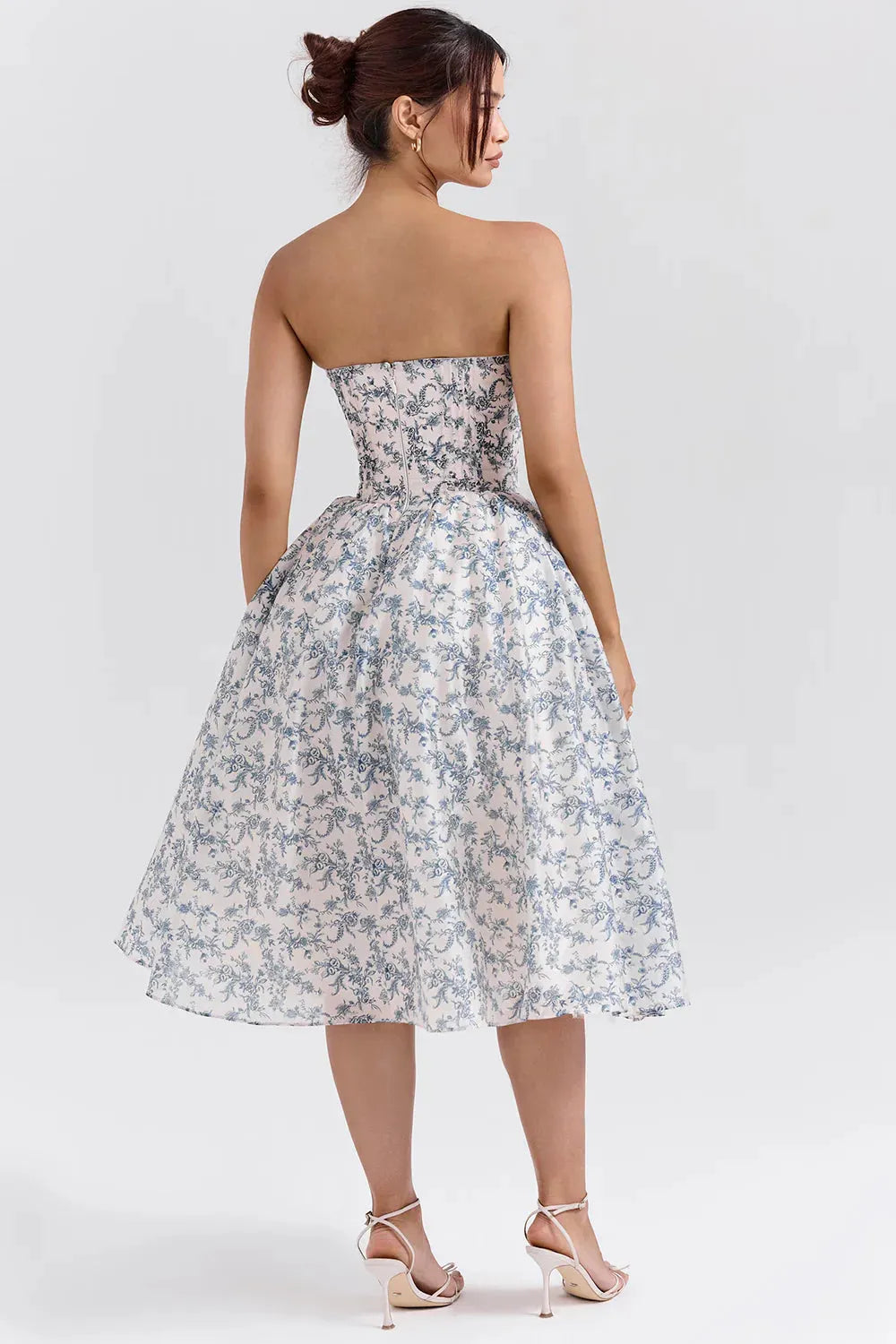 Vestido Midi Floral Modelo Estefhanie