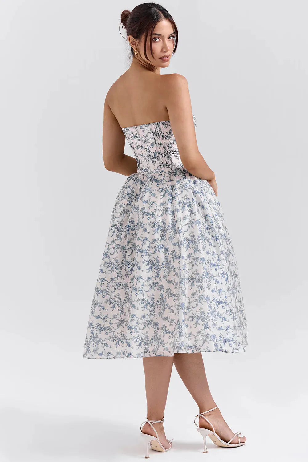 Vestido Midi Floral Modelo Estefhanie