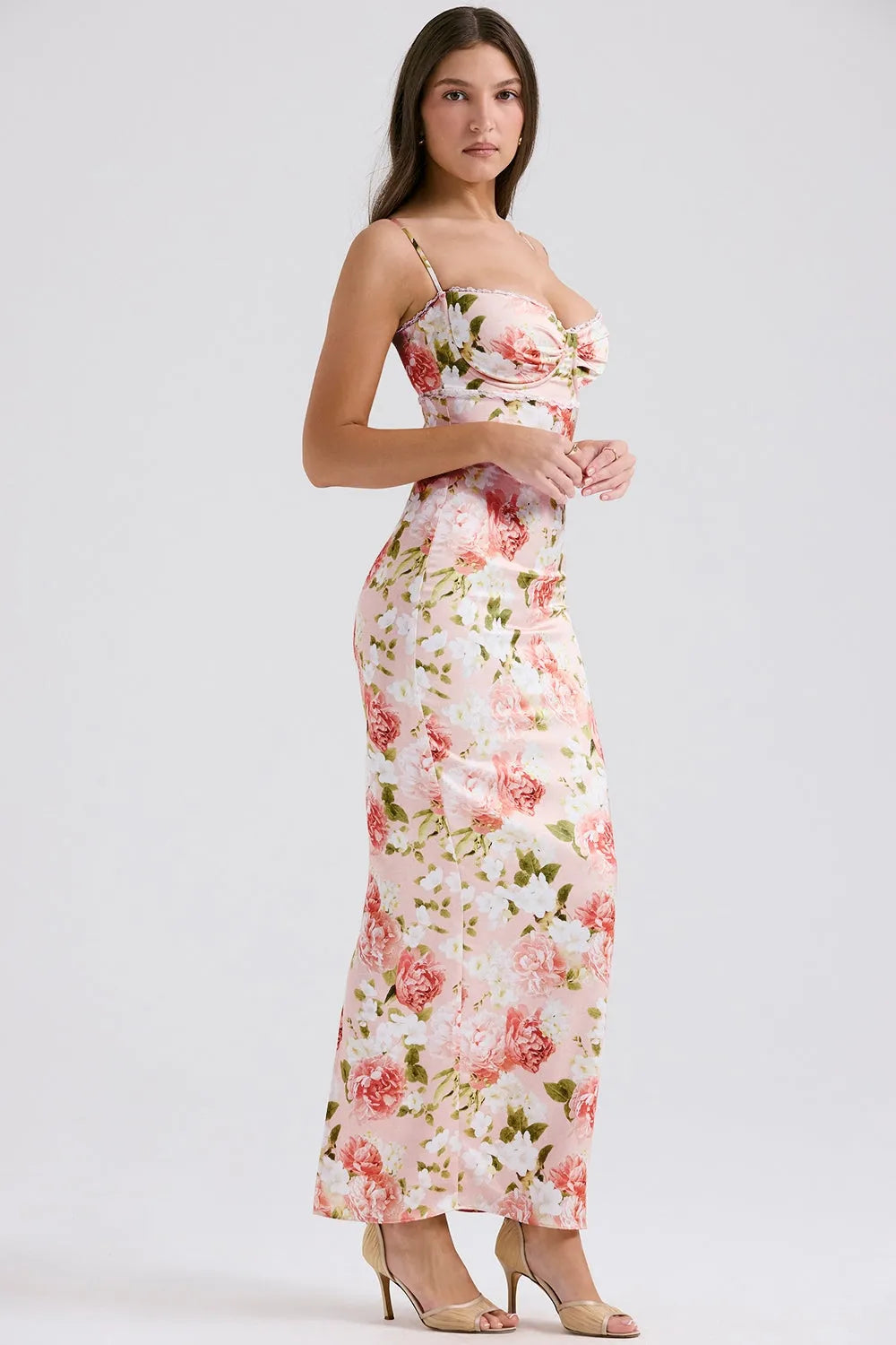 Vestido Maxi Floral - Modelo Dhiana