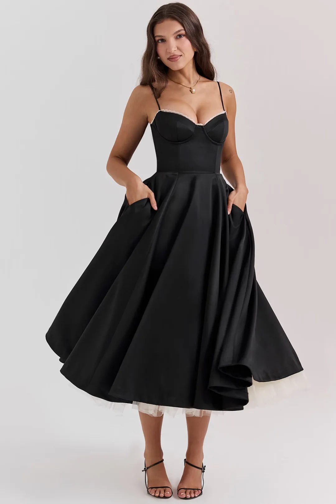 Vestido Midi Modelador em Tule - Modelo Cloe