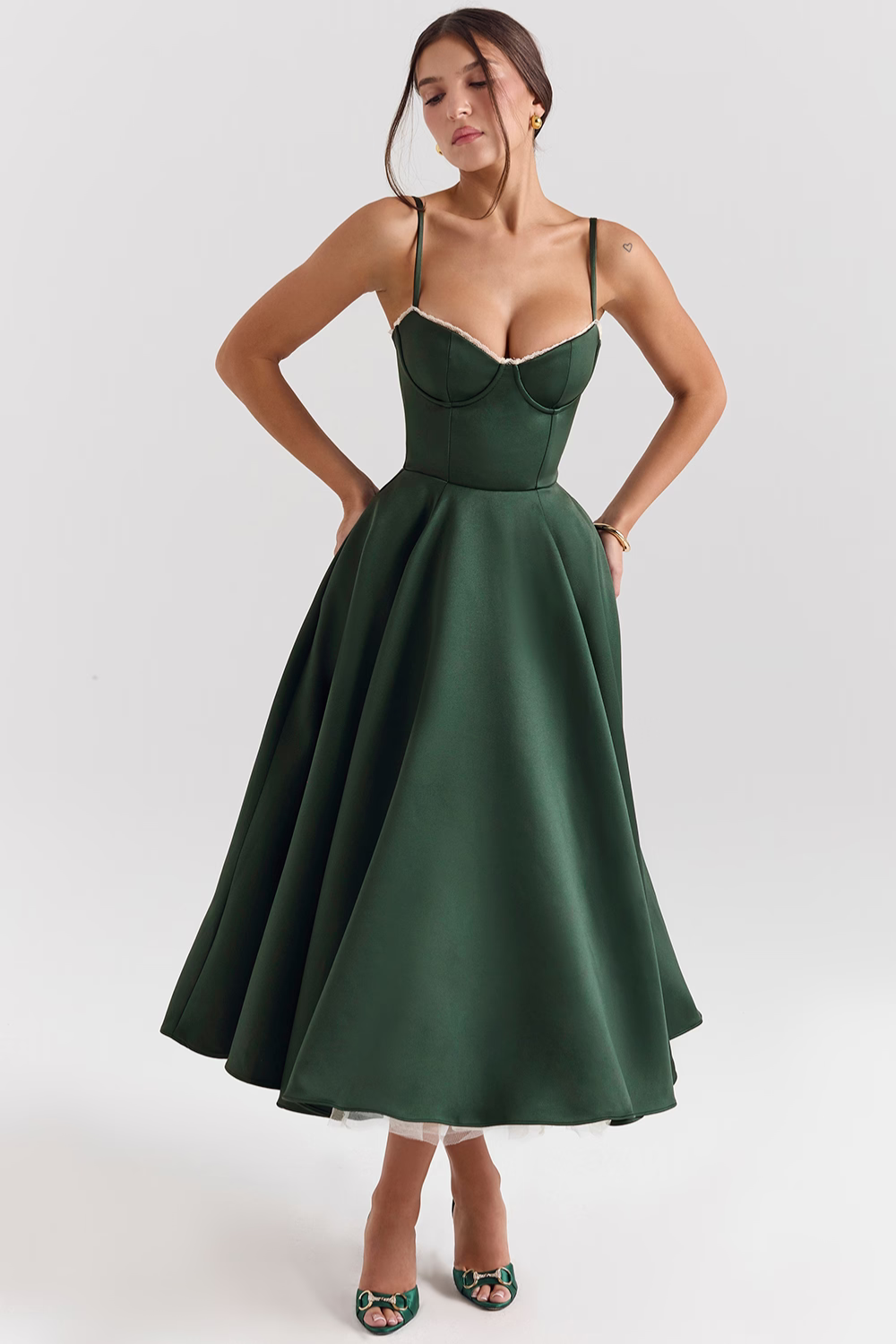 Vestido Midi Cloe - Modela a Cintura | Dupla Camada 2.0