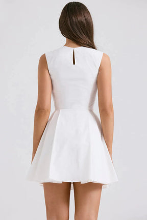 Vestido Curto Plissado de Algodão Branco Modelo Claretta