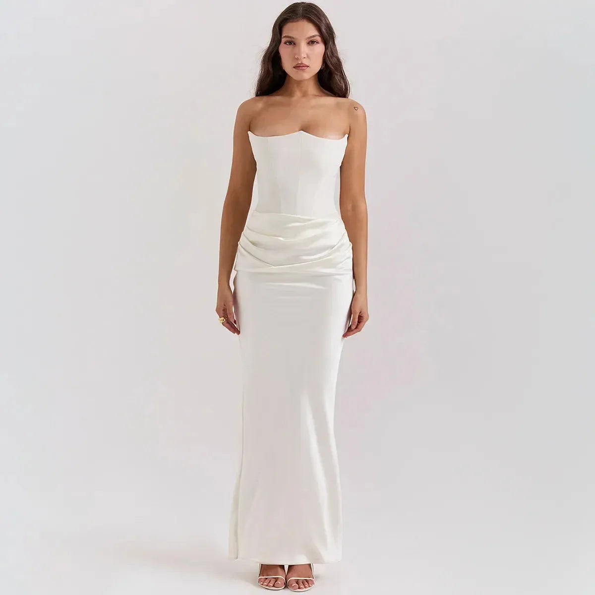 Vestido Acetinado Modelo Thaís
