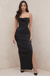 Vestido longo Com decote reto - Olivia